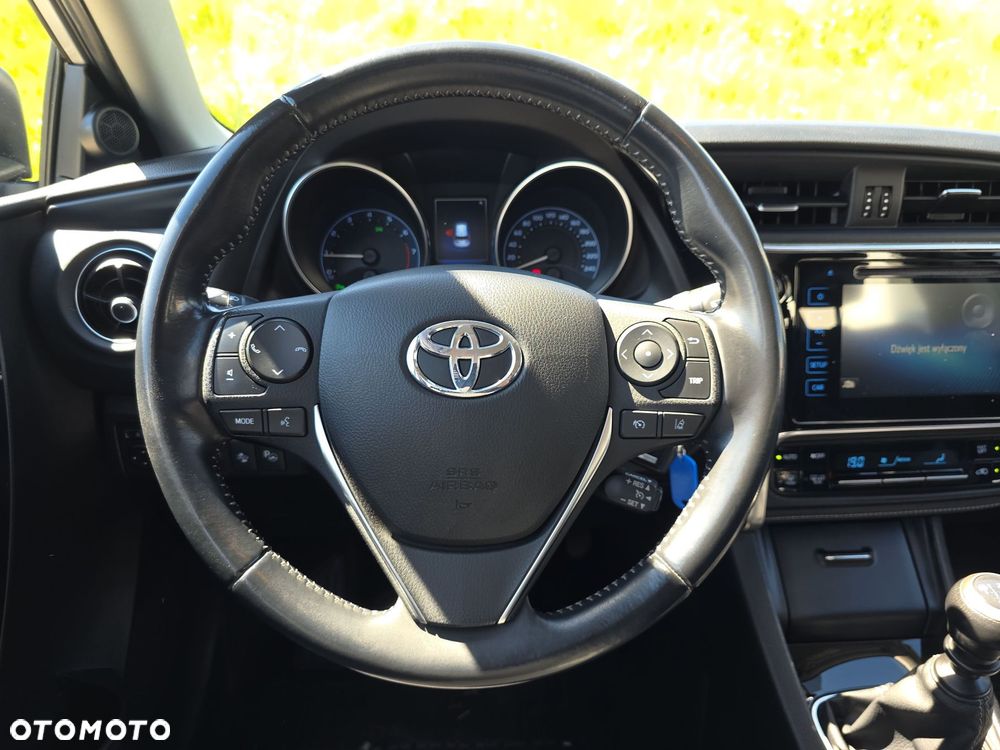 Toyota Auris - 19