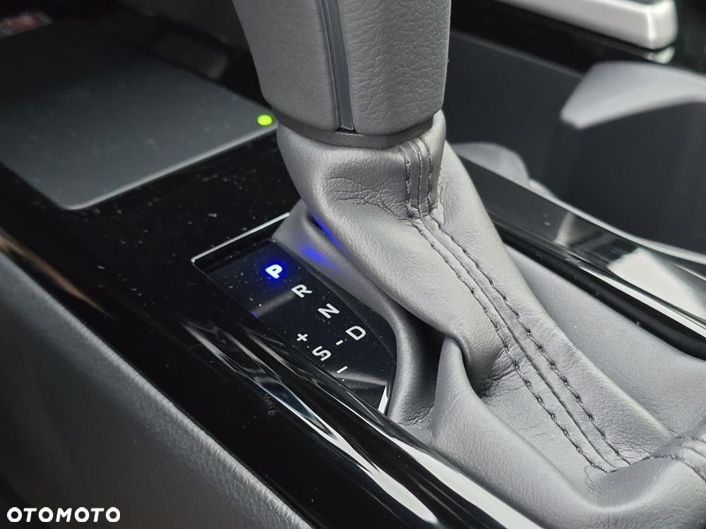 Toyota Camry 2.5 Hybrid Dynamic Force Prestige e-CVT - 20