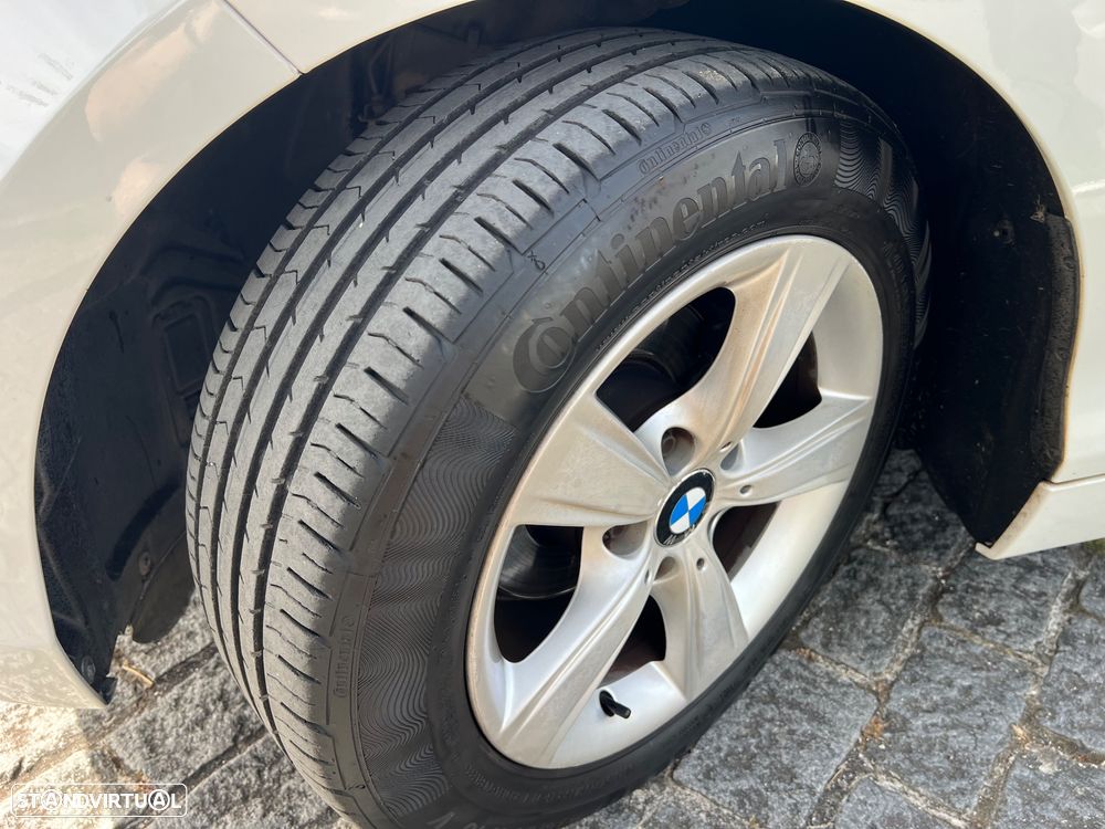 BMW 116 d EDynamics Line Sport - 33