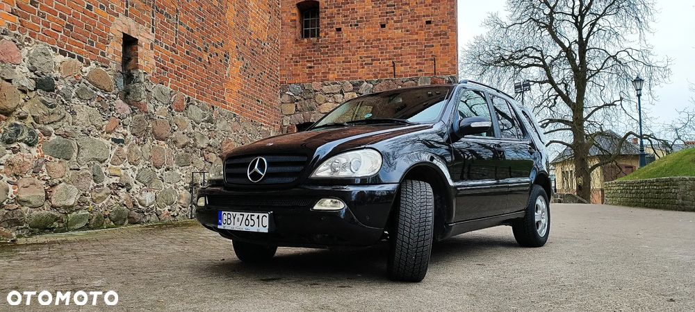 Mercedes-Benz ML 350 - 4