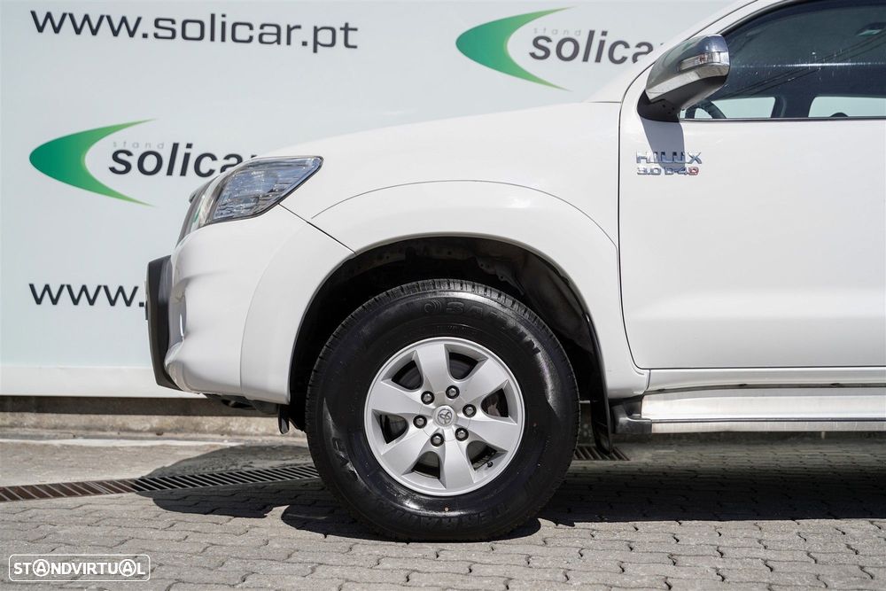 Toyota Hilux 3.0 D-4D 4WD CD Tracker - 13