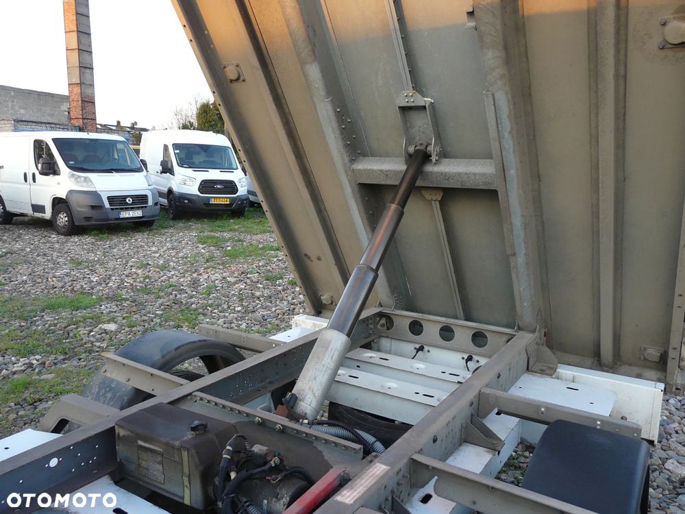 Renault Master Wywrotka Bliźniak - 17