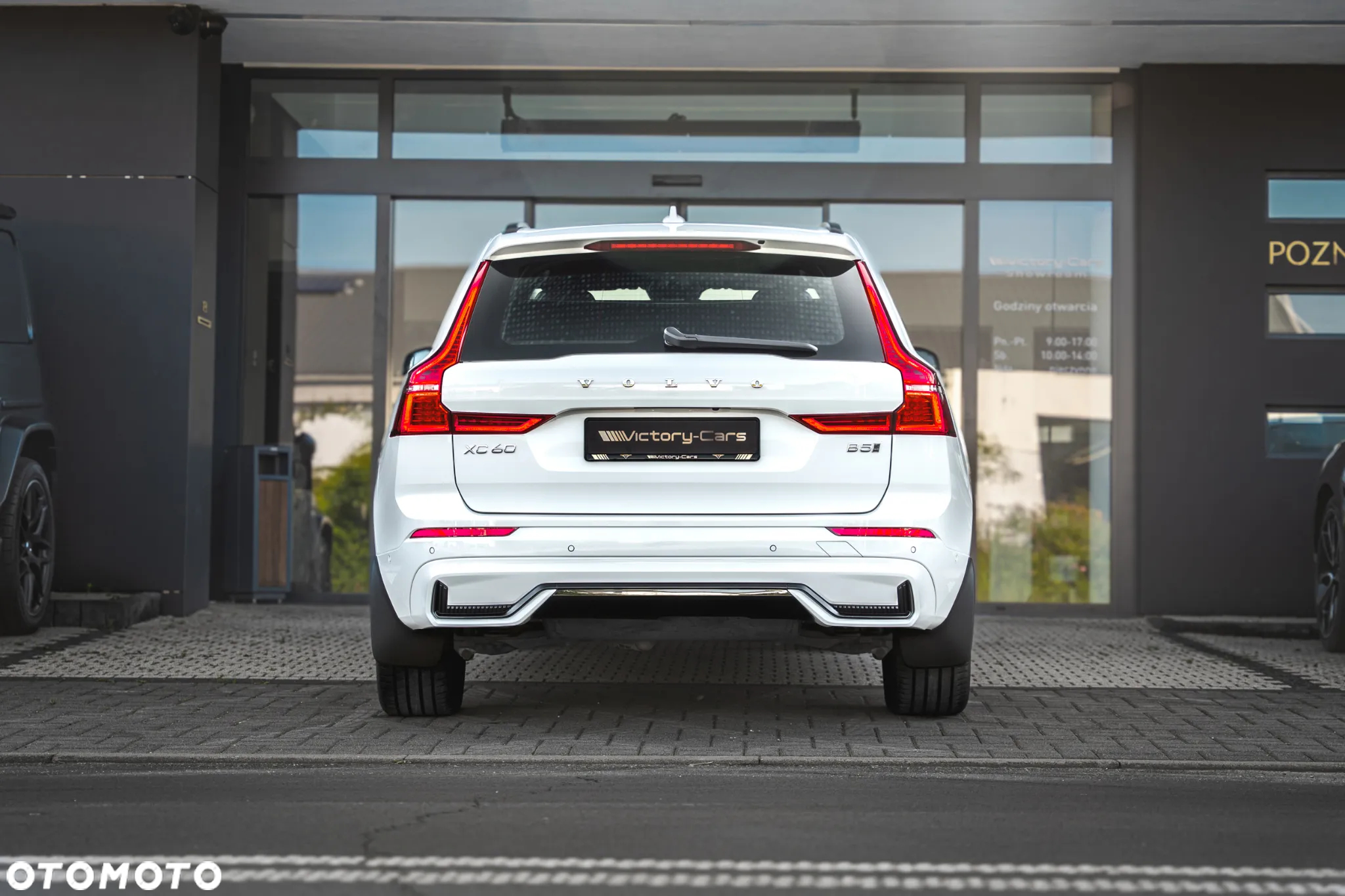 Volvo XC 60 B5 B AWD Geartronic RDesign - 13