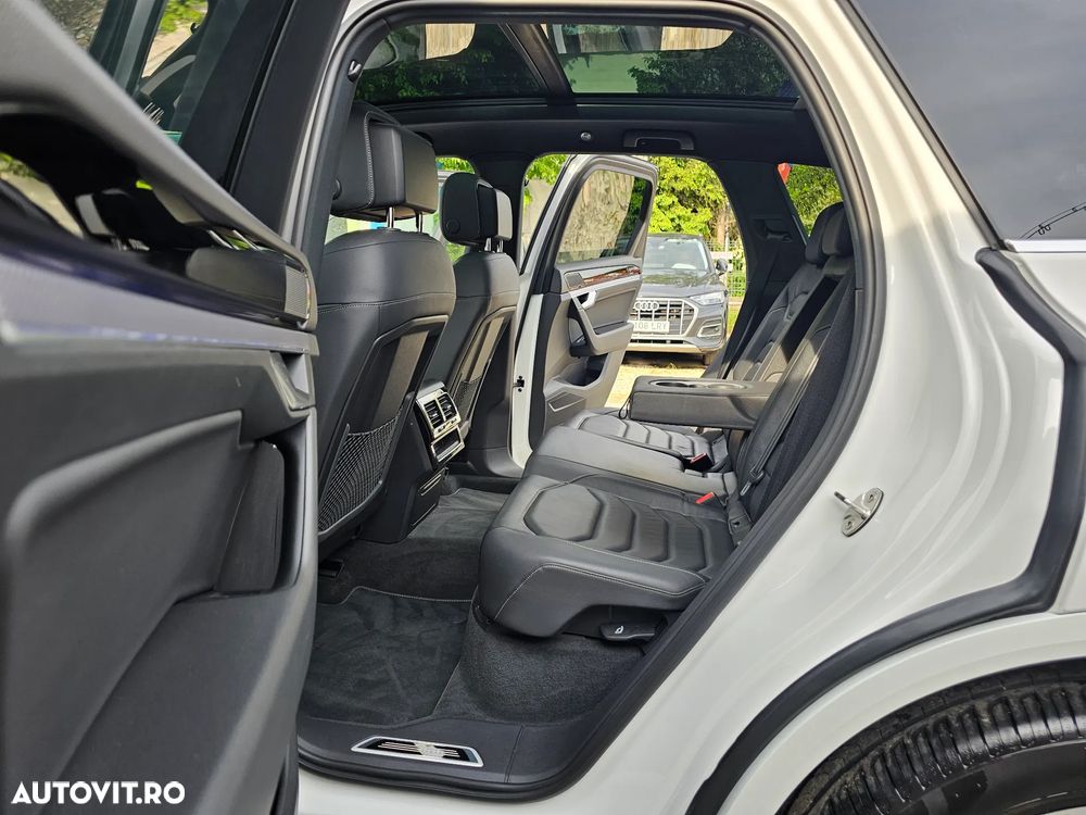 Volkswagen Touareg 3.0 V6 TDI SCR 4Motion Automatik R-Line - 27