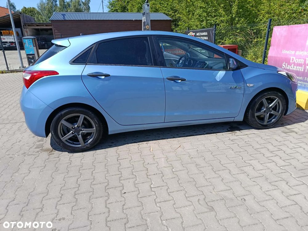 Hyundai i30 1.6 CRDi blue Classic - 2