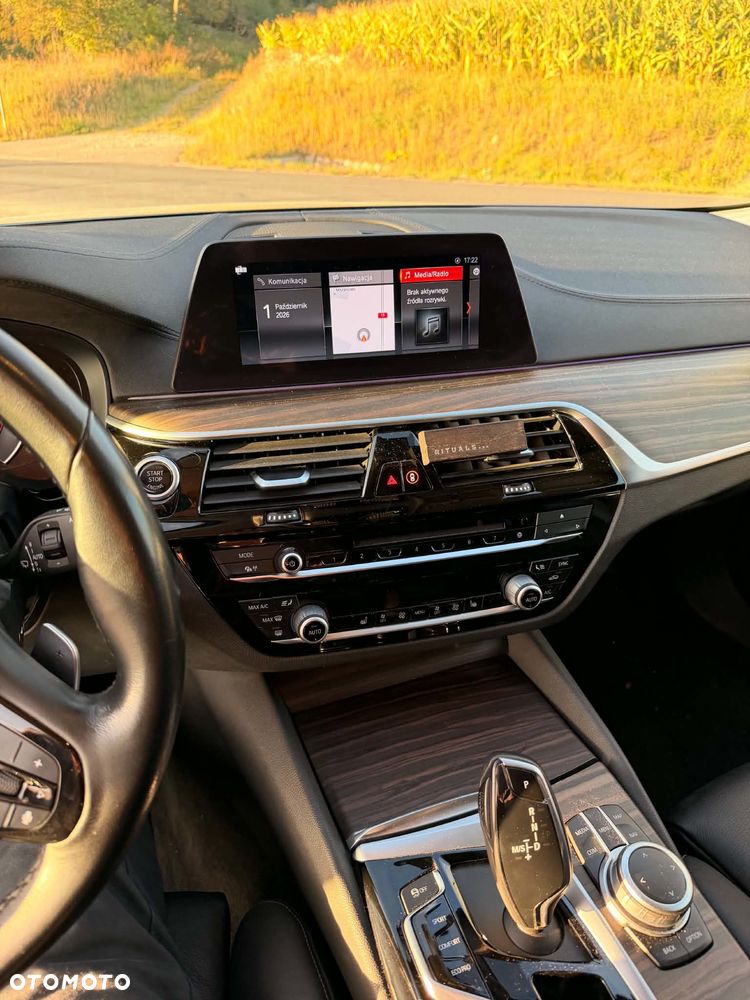 BMW Seria 5 - 10