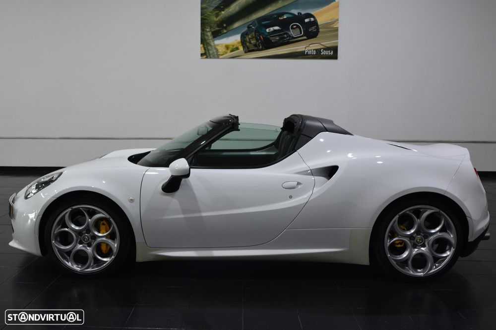 Alfa Romeo 4C Spider 1750 TBi - 12