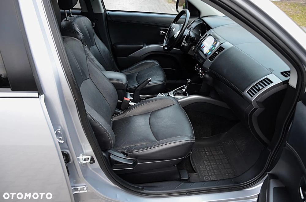 Citroën C-Crosser 2.2 HDi Exclusive DCS - 29