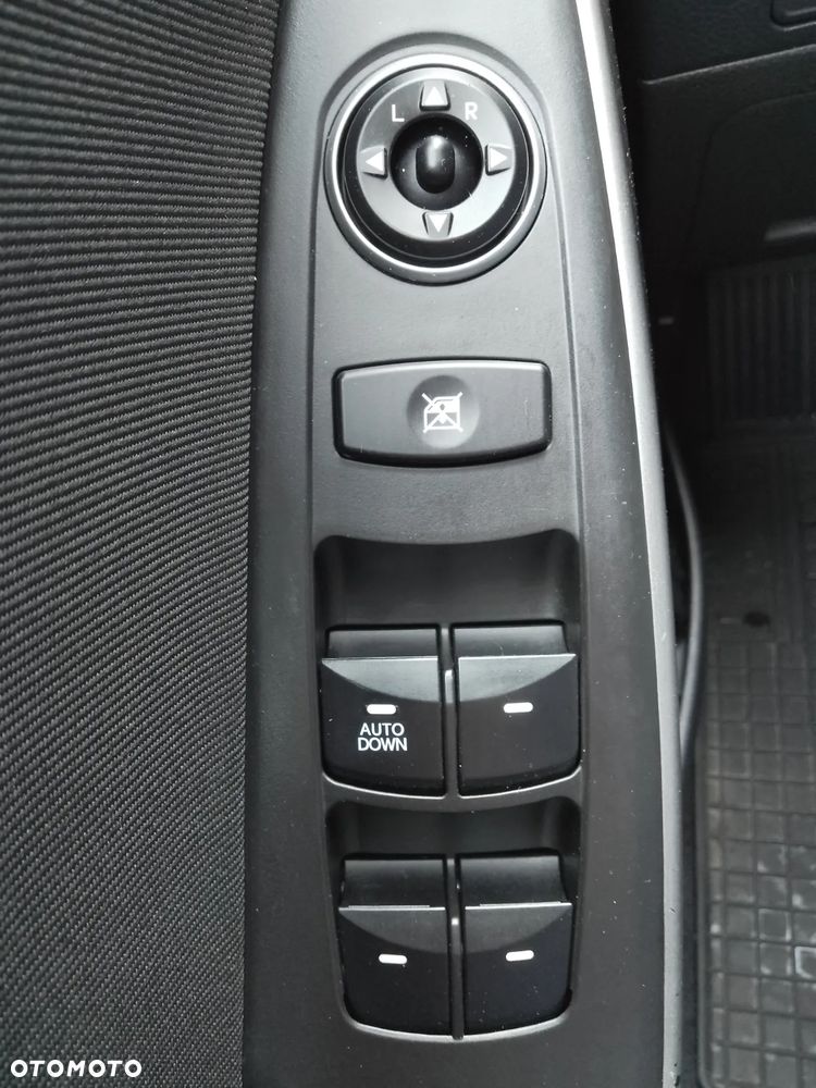 Hyundai i30 1.6 CRDi BlueDrive Comfort - 22