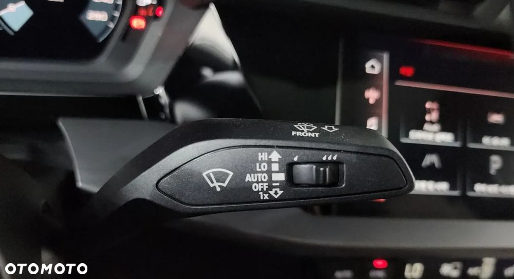 Audi A3 Limousine 40 TFSI quattro S tronic advanced - 24