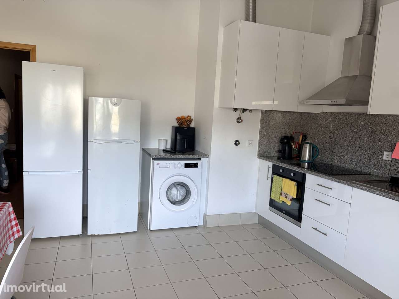 Quarto duplo em edifício com mobília e internet em Braga - Grande imagem: 4/8