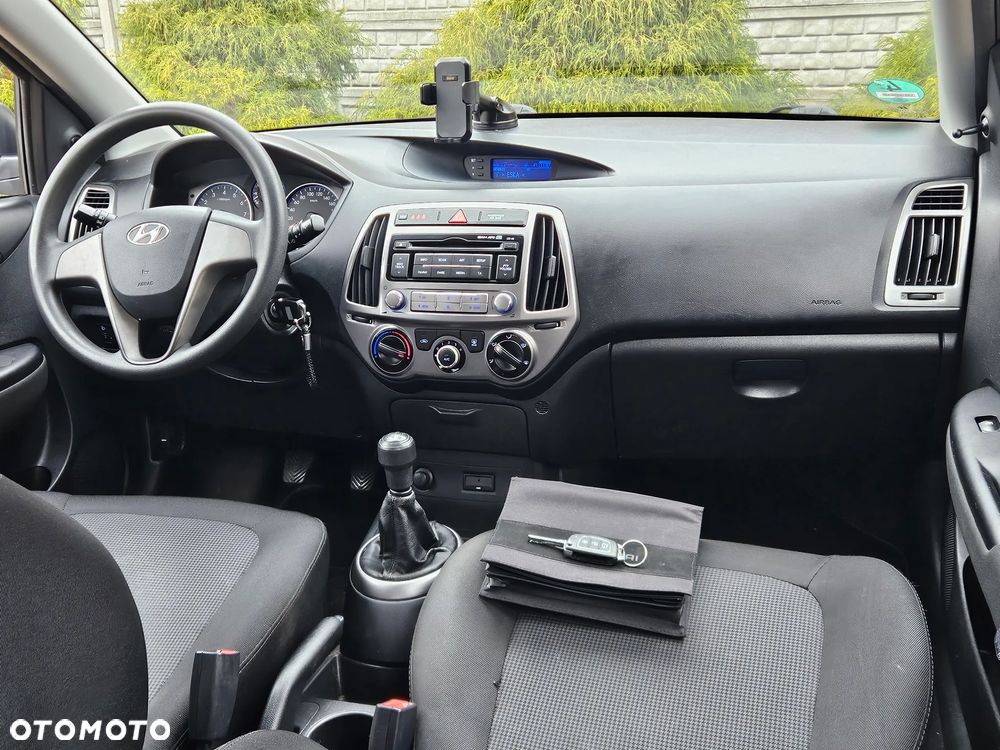 Hyundai i20 1.2 Fifa World Cup Edition - 12