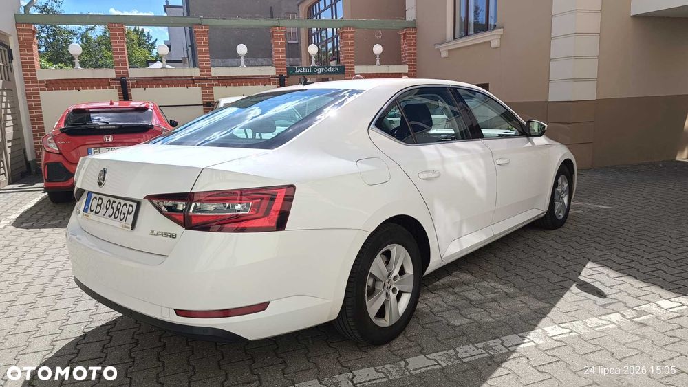 Skoda Superb 2.0 TDI Ambition - 3