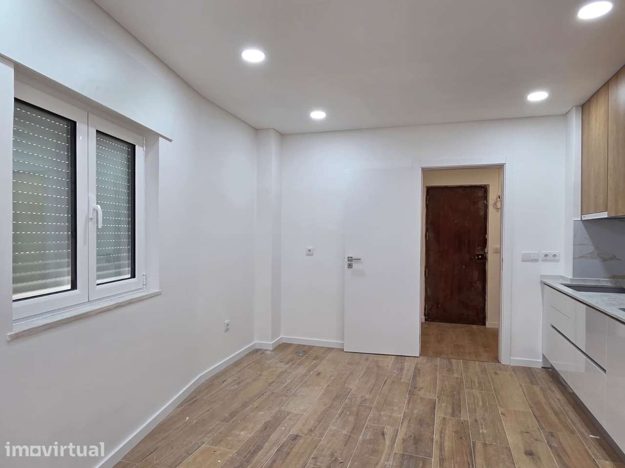 Apartamento de 4 assoalhadas em Coruche - Grande imagem: 3/24