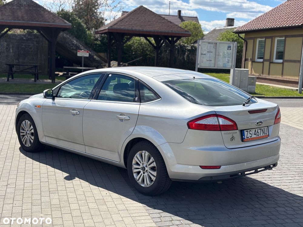 Ford Mondeo 2.3 Titanium - 4