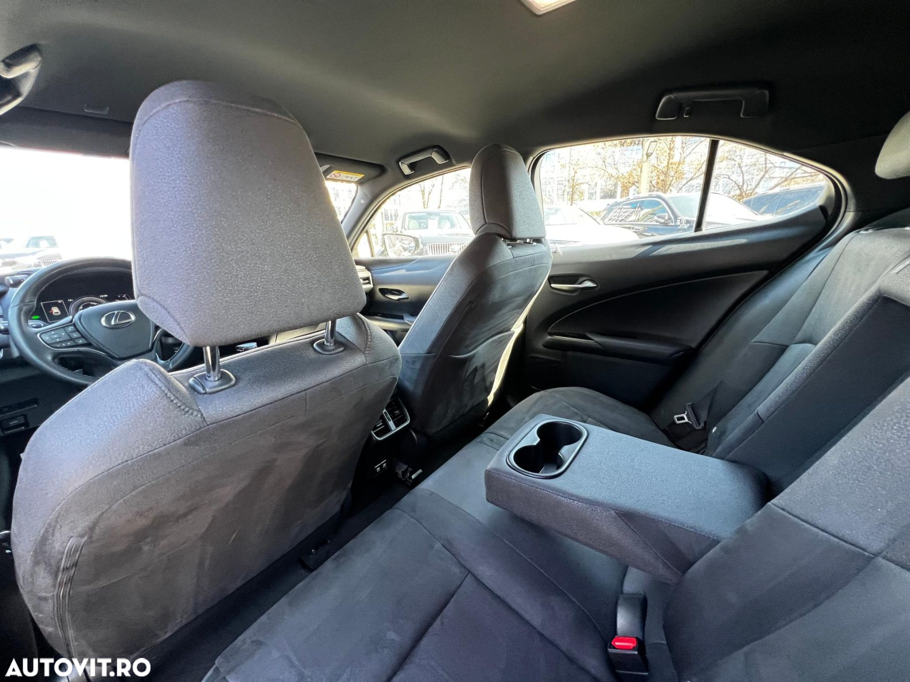 Lexus UX - 19
