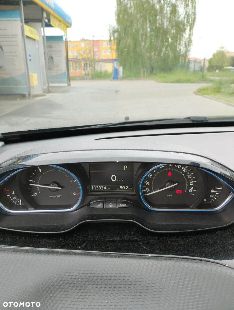 Peugeot 2008 - 13