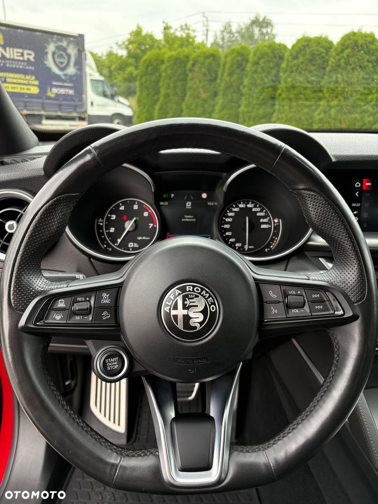 Alfa Romeo Stelvio 2.0 Turbo Veloce Q4 - 4