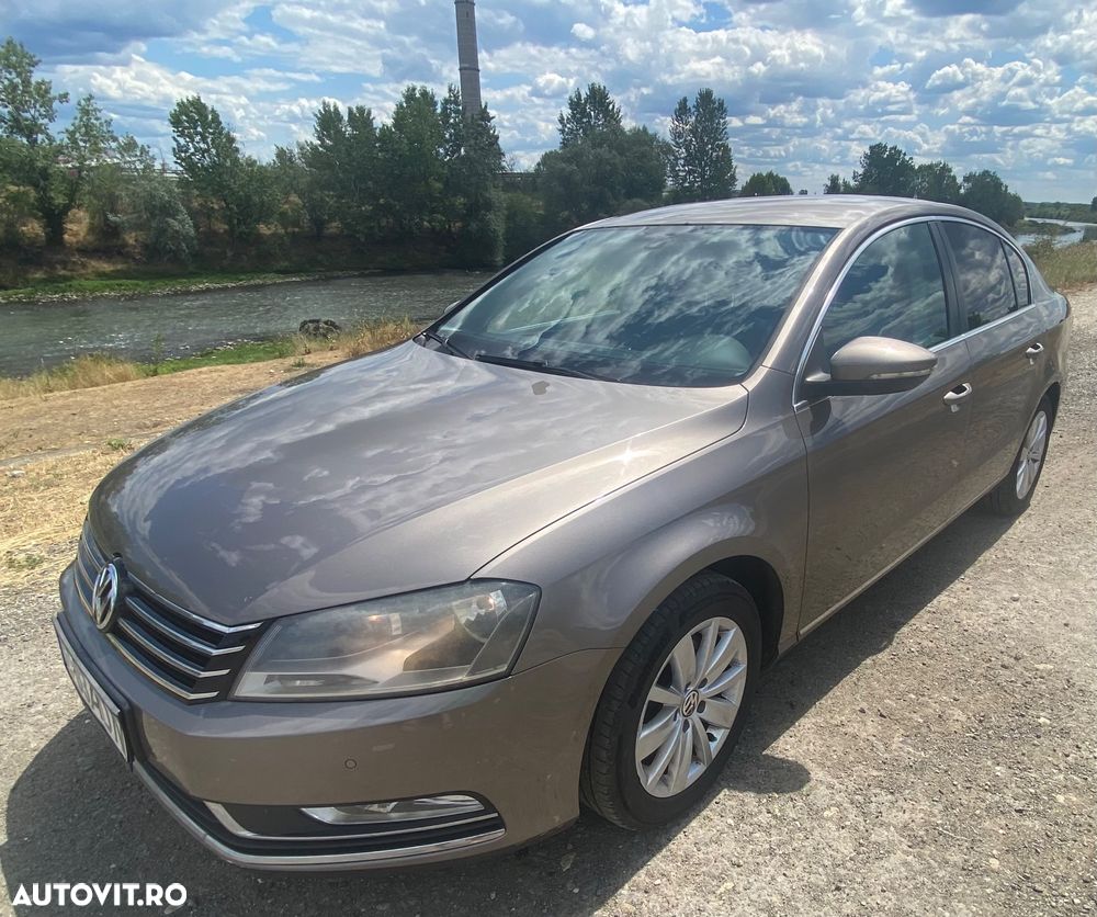Volkswagen Passat Variant 2.0 TDI BlueMotion Technology Comfortline - 4
