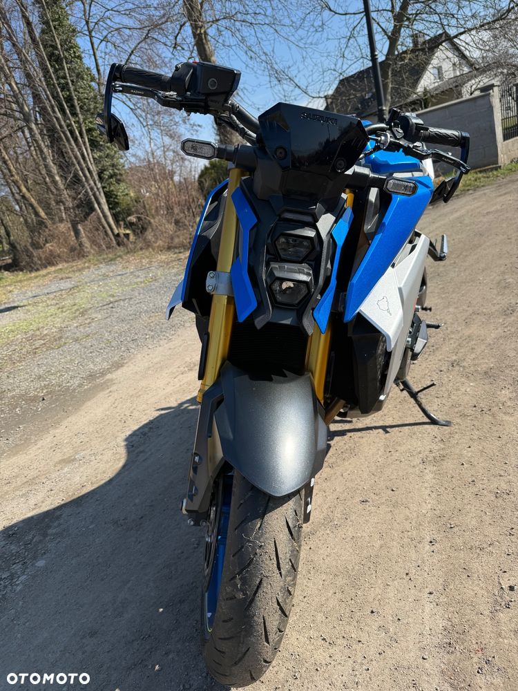 Suzuki GSX 1000 - 7