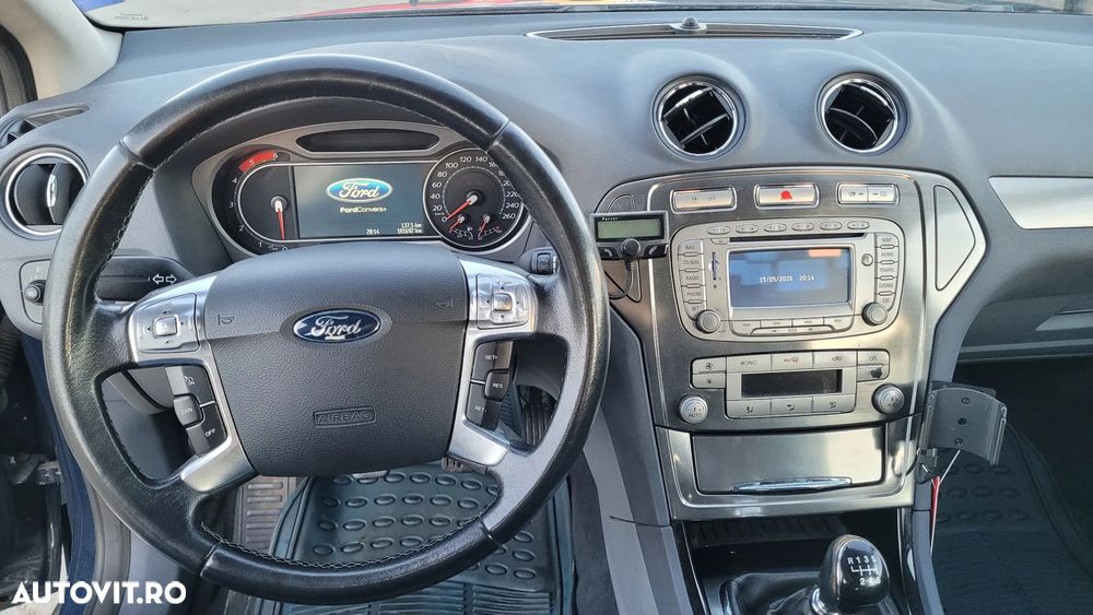 Ford Mondeo 2.0 TDCi Ghia - 5