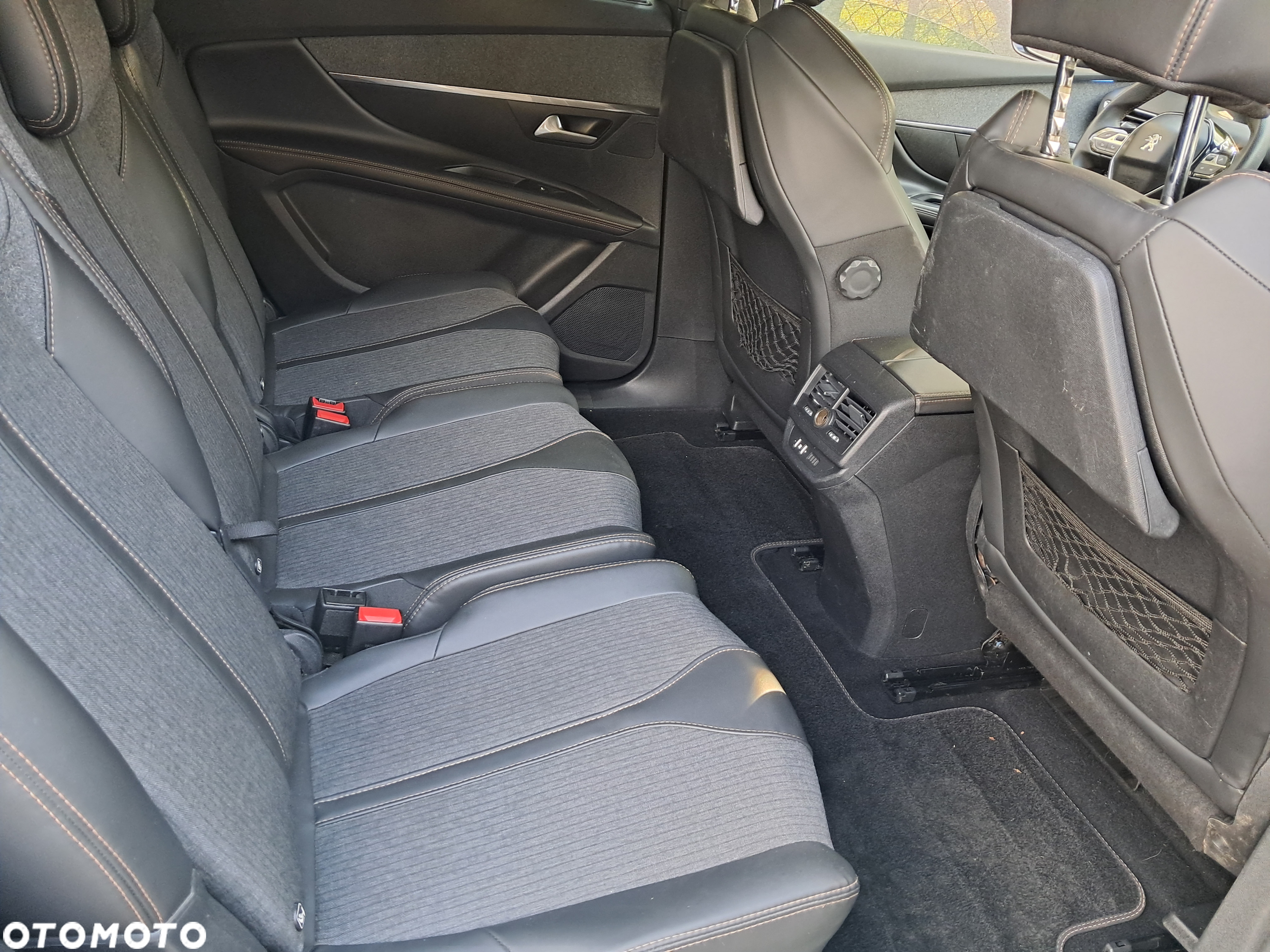 Peugeot 5008 - 8