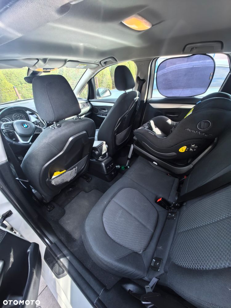 BMW Seria 2 218i - 7