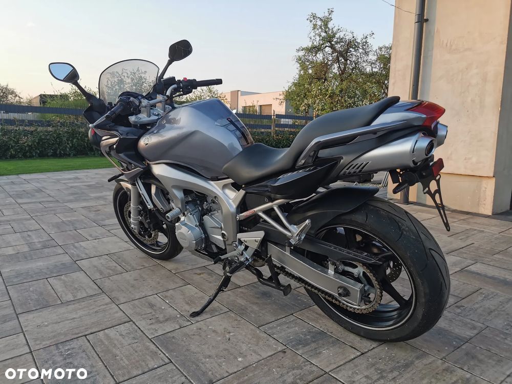 Yamaha FZ6 - 6