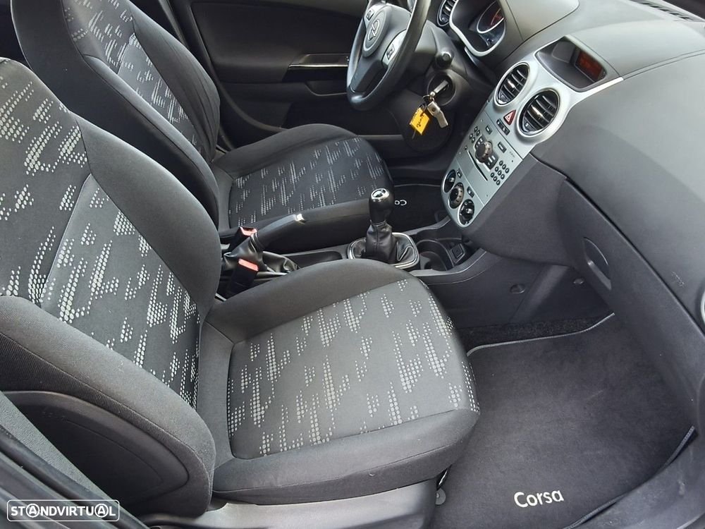 Opel Corsa 1.2 Enjoy - 27