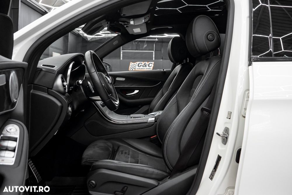Mercedes-Benz GLC 300 4MATIC MHEV - 16