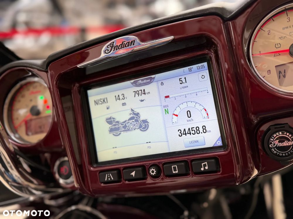 Indian Roadmaster - 34