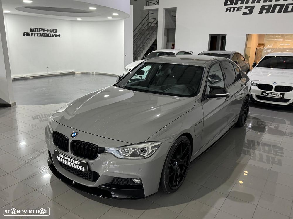 BMW 330 e iPerformance Pack M - 2