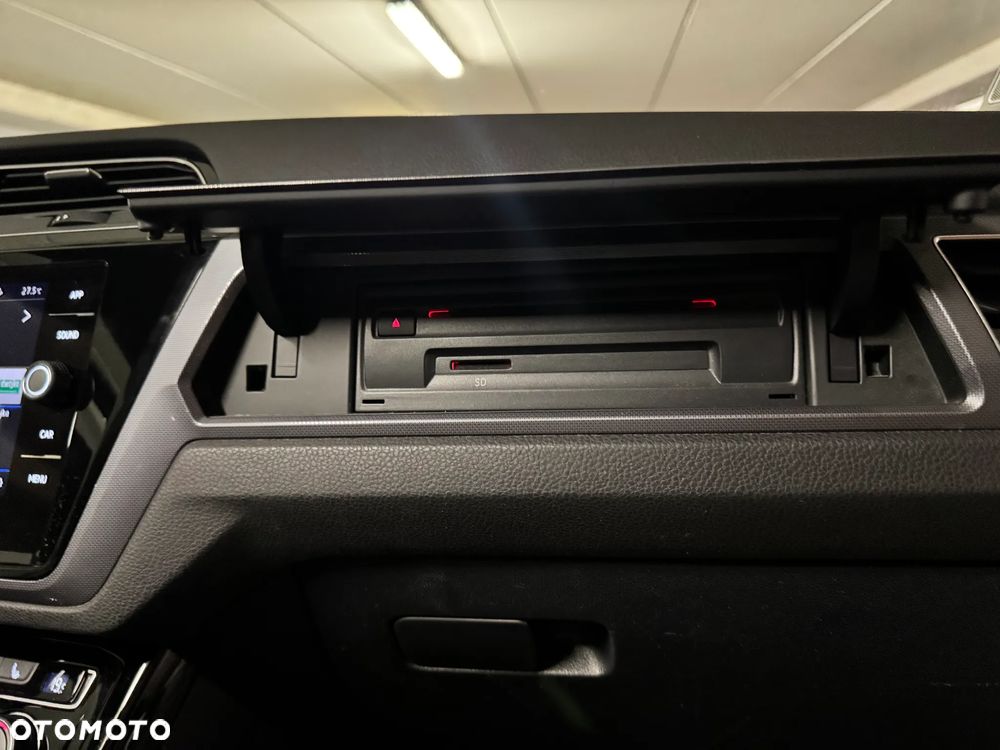 Volkswagen Touran 1.5 TSI EVO Comfortline DSG - 27