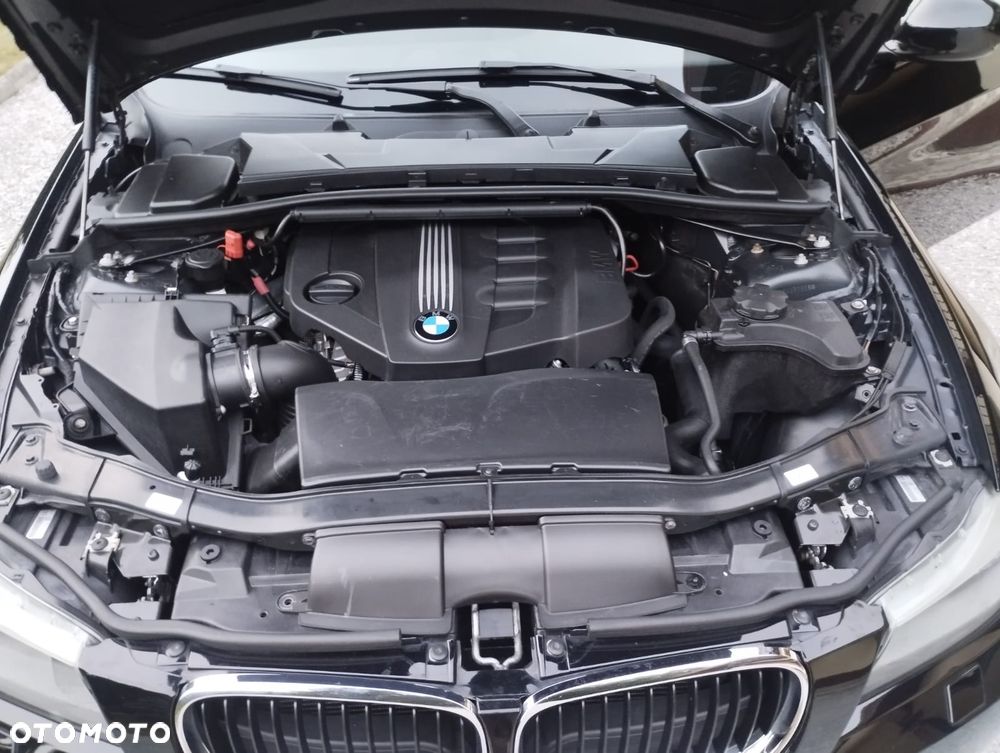 BMW Seria 3 318d - 6