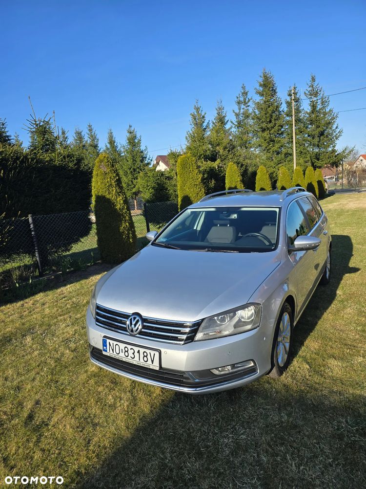 Volkswagen Passat 2.0 TDI BlueMotion Technology Exclusive - 2