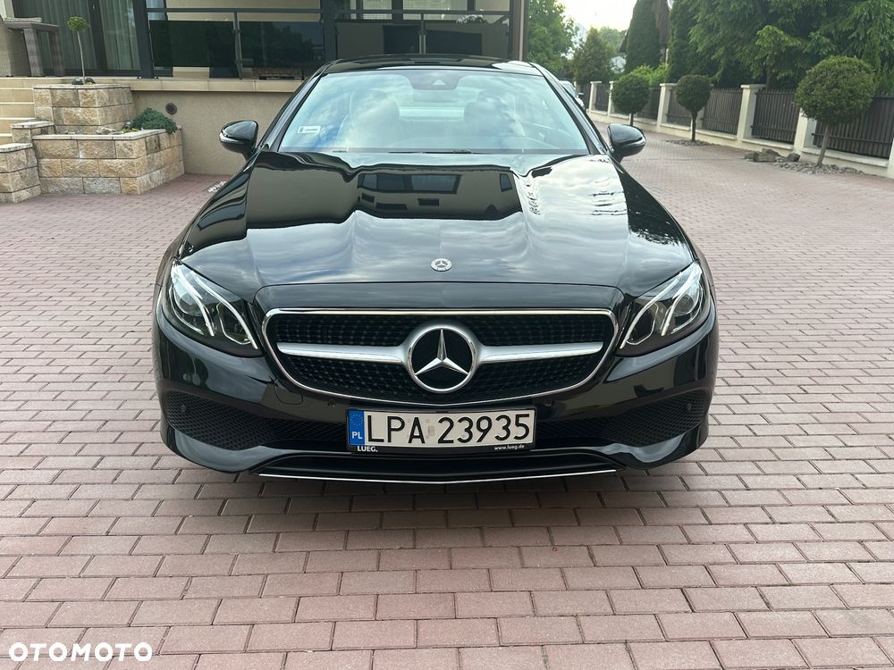 Mercedes-Benz Klasa E 300 9G-TRONIC - 8