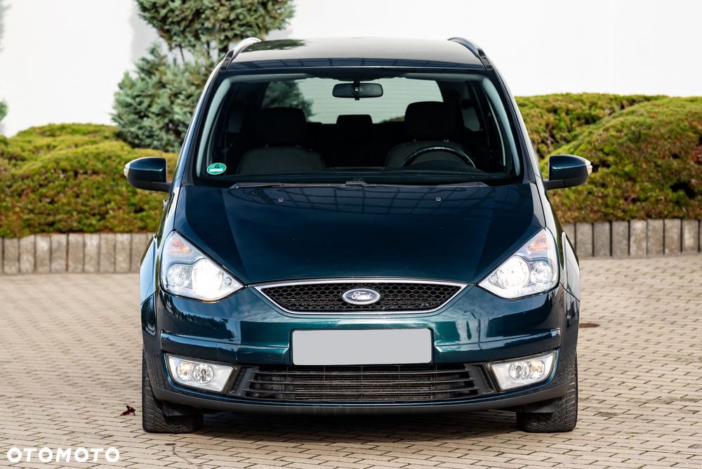 Ford Galaxy 2.0 Ambiente - 4