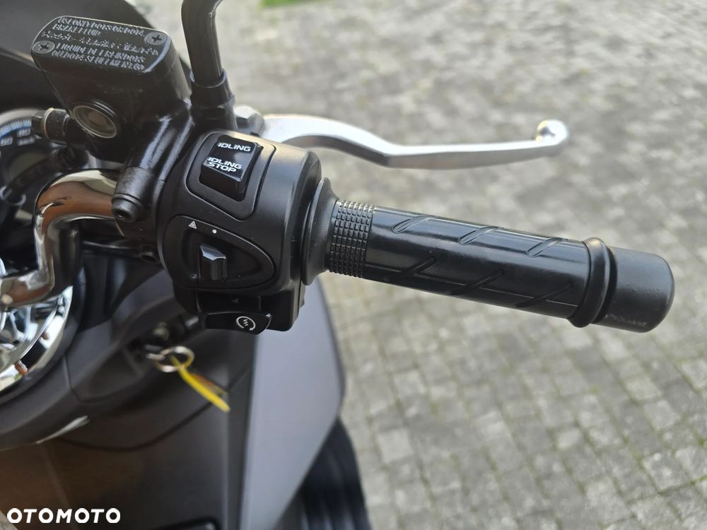 Honda PCX - 10