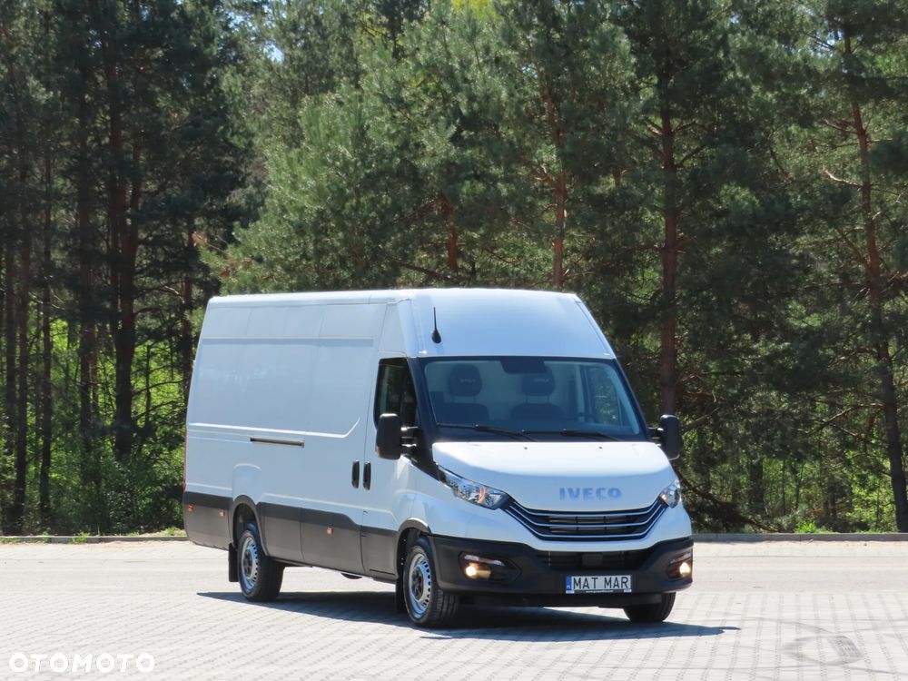 Iveco Daily 35S18 3.0 HPI 180 KM POWER Furgon Blaszak XXL 4.70 CM MAXI LONG Wysokość H2 1900 mm WZMACNIANE ZAWIESZENIE 968 Kg Ładowność HAK 3500 Kg Rozstaw Osi 4100 mm DMC 3500 Kg, WZMACNIANY Stan NOWY NIE UŻYWANY OKAZJA DOSTEPNY I GOTOWY - 2