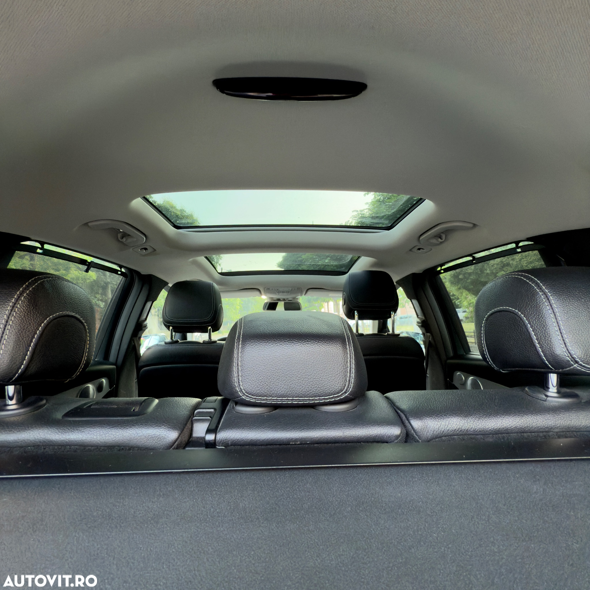 Mercedes-Benz GLC 250 4MATIC - 25