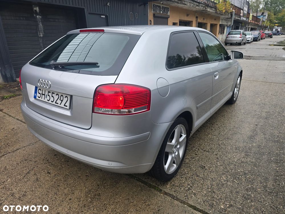 Audi A3 3-drzwiowe 2.0 TDI Ambition - 3