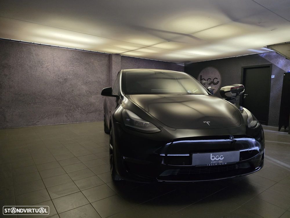 Tesla Model Y Long Range Dual Motor AWD - 18