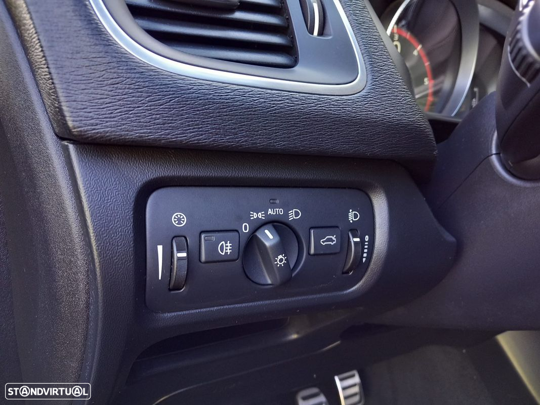 Volvo V40 1.6 D2 R-Design Momentum - 18