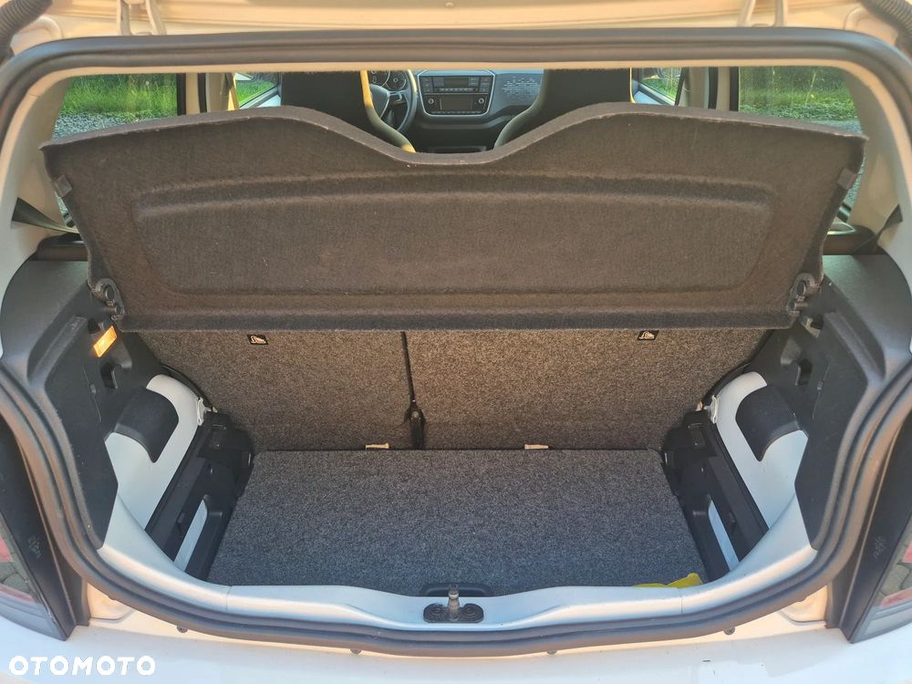 Volkswagen up! - 15