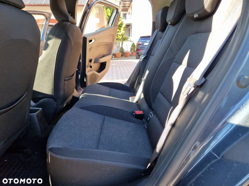Renault Clio - 16