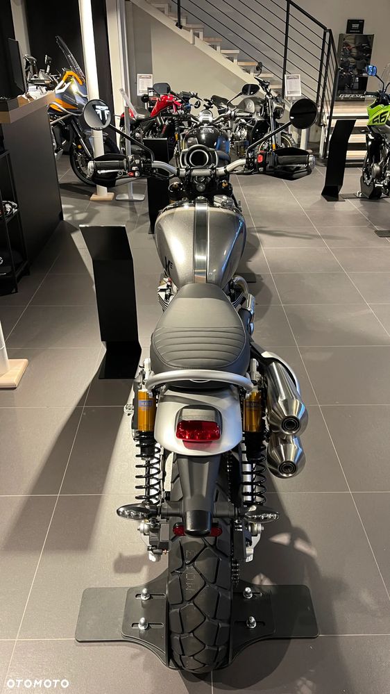 Triumph Scrambler - 9