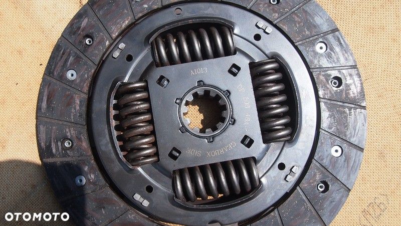 docisk sprzęgła iveco daily 2.3hpi 235mm - 2