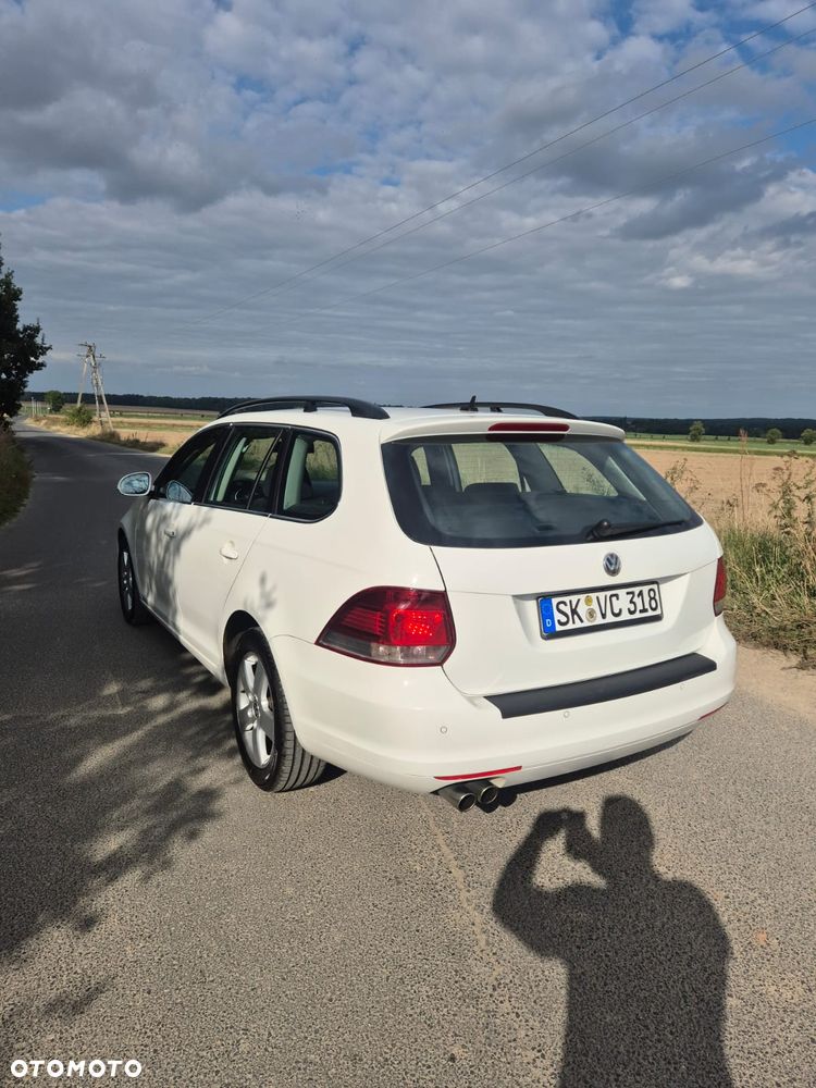 Volkswagen Golf - 8