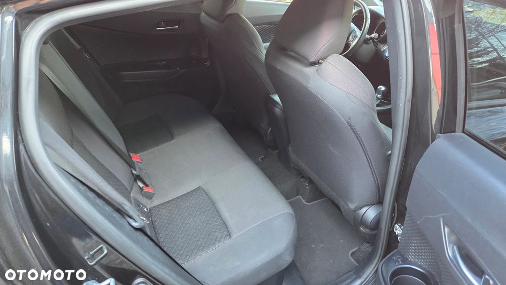 Toyota C-HR Business-Edition - 17