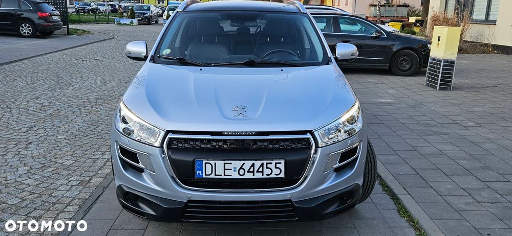 Peugeot 4008 - 36